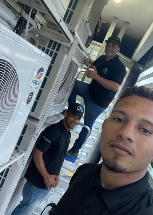 WhatsApp Image 2025-12-12 at 15.31.03